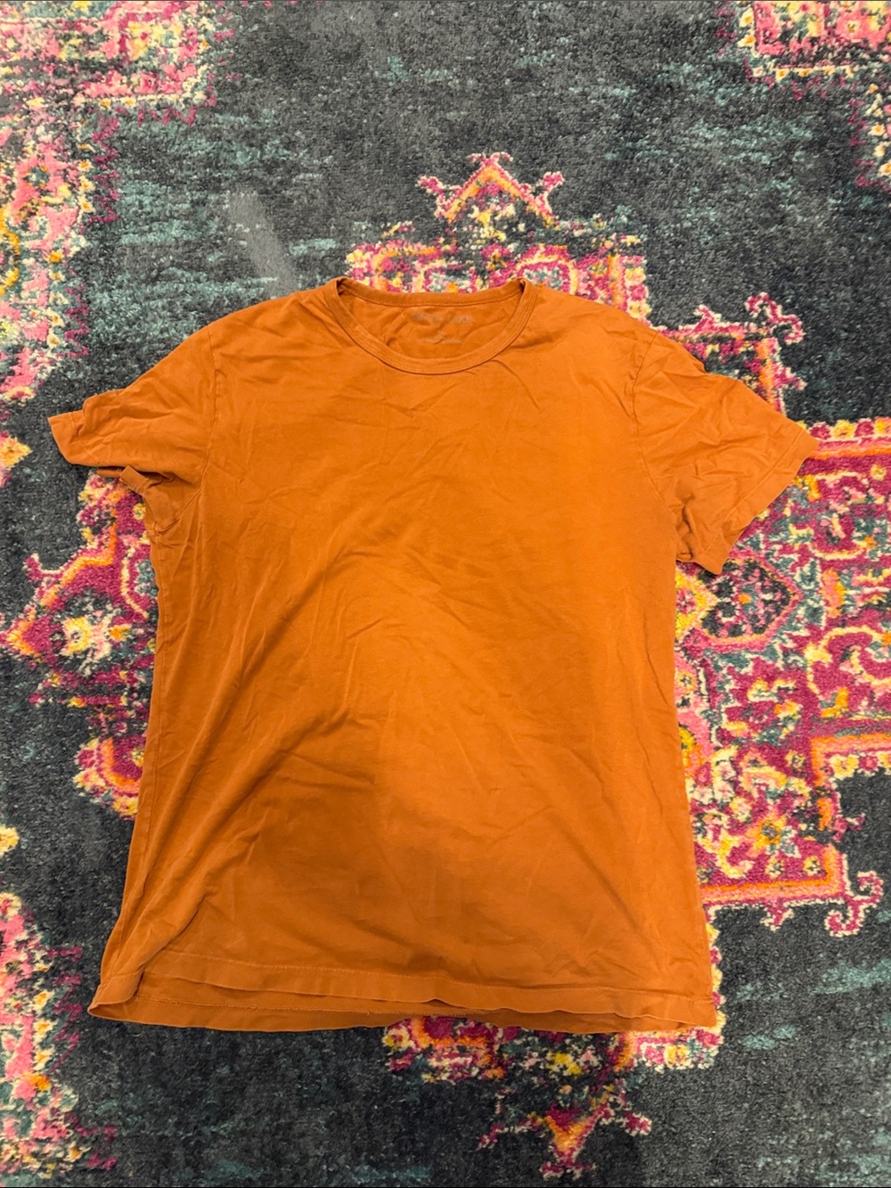 Men’s Short-Sleeve Tee in Burnt Orange